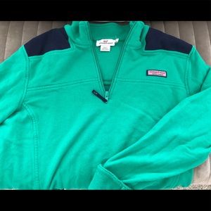 Vineyard vines sweatshirt